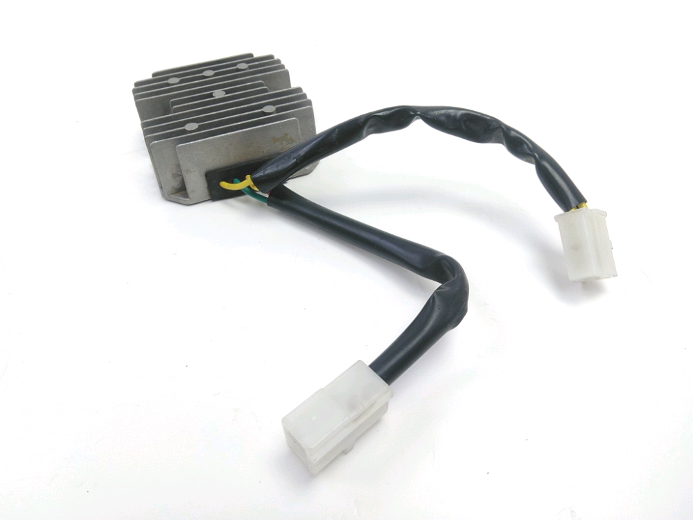 REGULATEUR DE TENSION