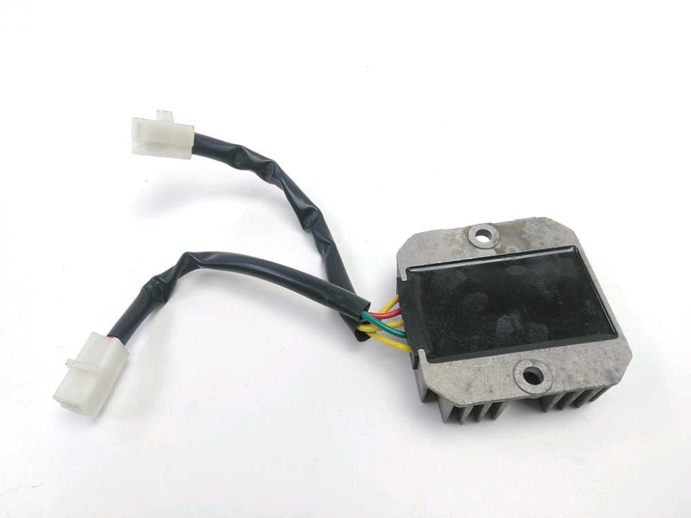 REGULATEUR DE TENSION