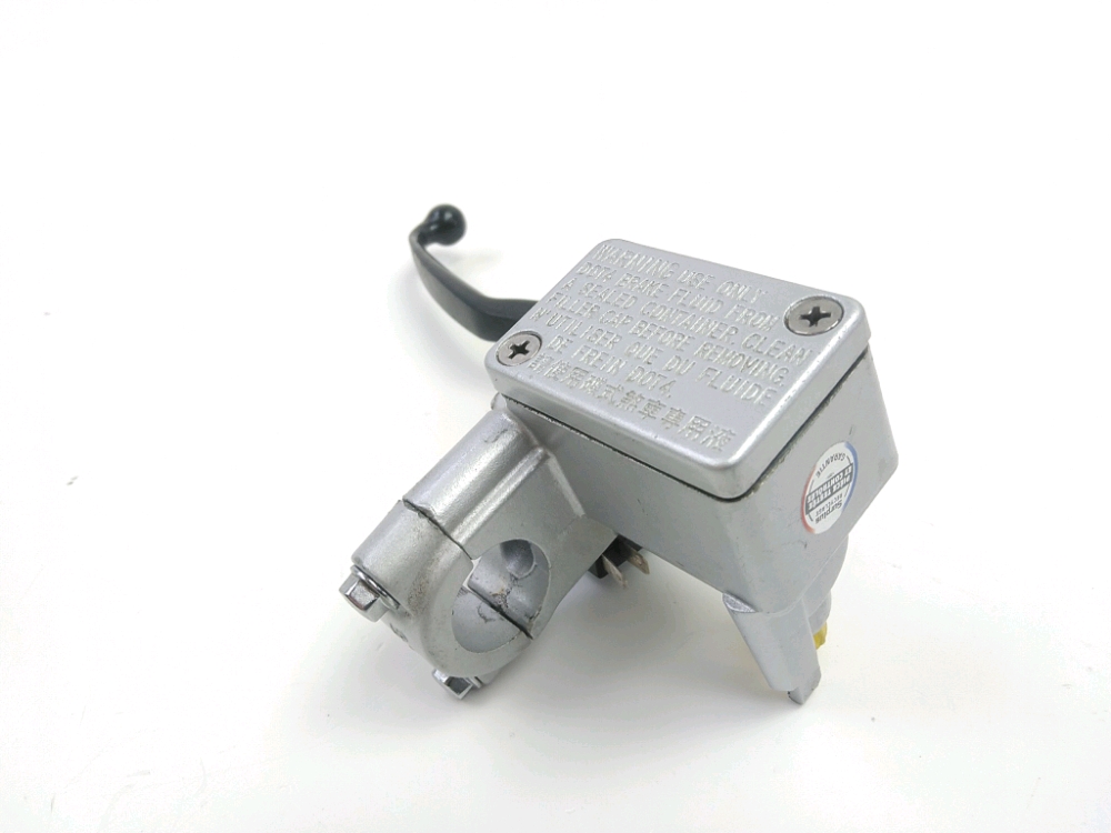 MAITRE CYLINDRE FREIN AR COMPLET