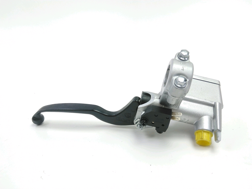 MAITRE CYLINDRE FREIN AR COMPLET