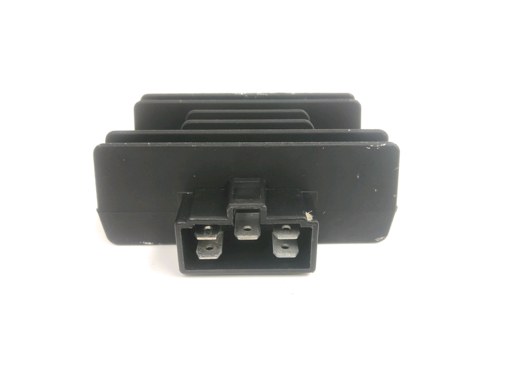 REGULATEUR DE TENSION