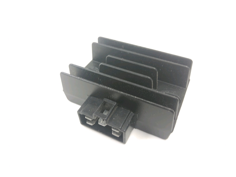 REGULATEUR DE TENSION