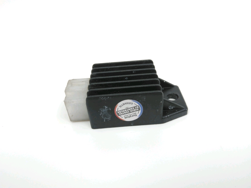 REGULATEUR DE TENSION
