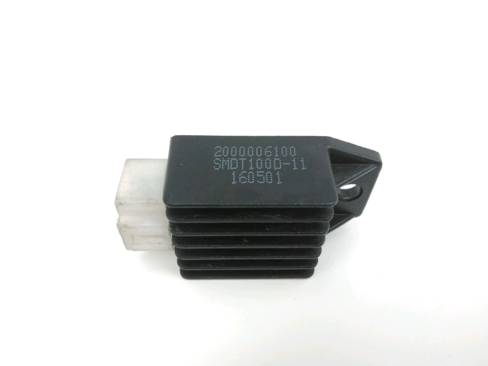 REGULATEUR DE TENSION