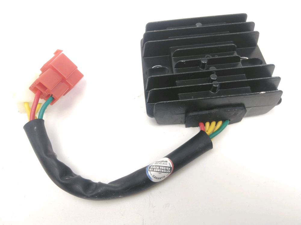 REGULATEUR DE TENSION