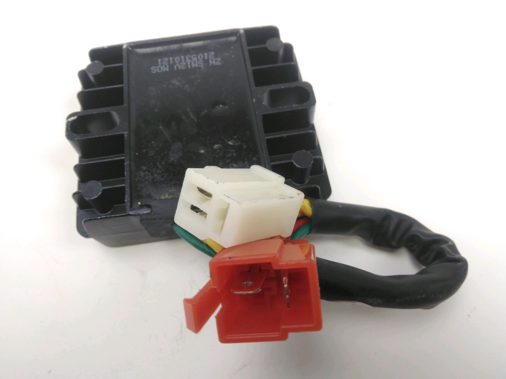 REGULATEUR DE TENSION