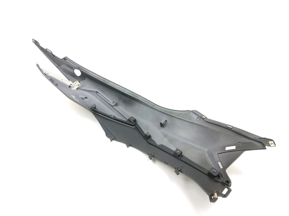 CARENAGE ARRIERE GAUCHE