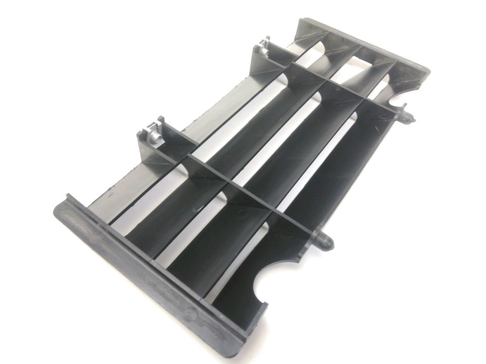 GRILLE DE RADIATEUR