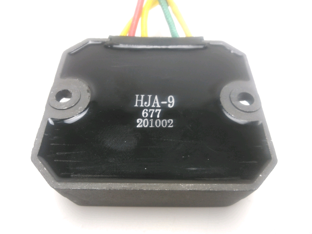 REGULATEUR DE TENSION