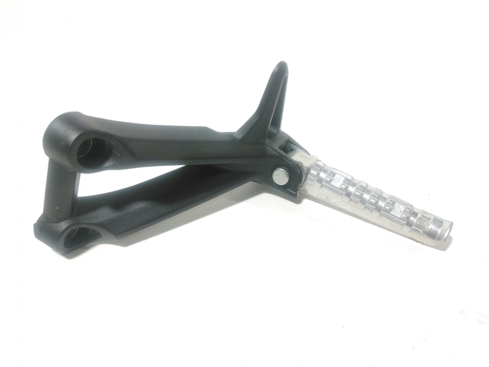 Platine et repose pieds arriere gauche