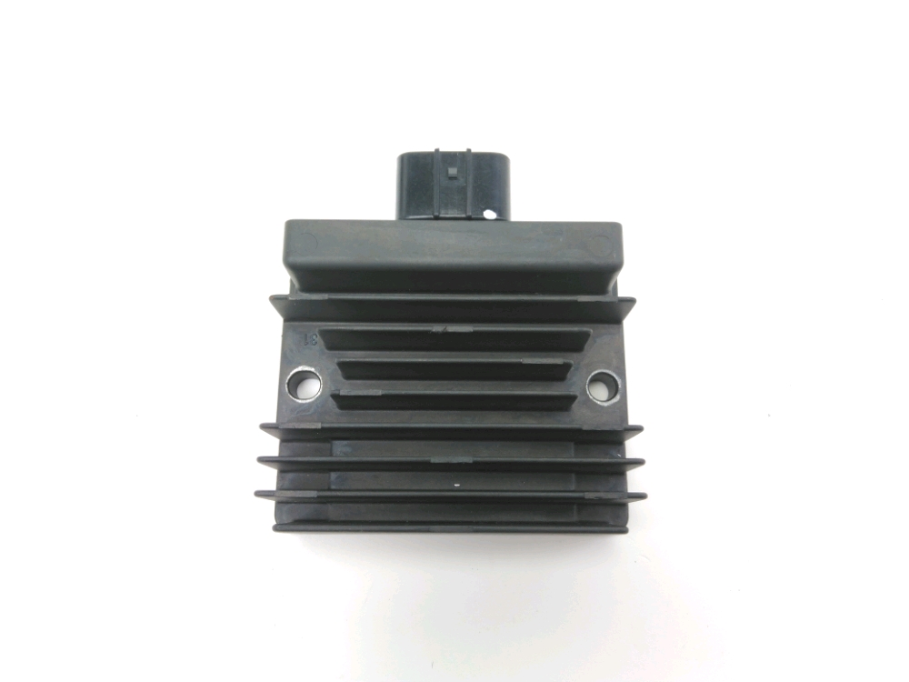 REGULATEUR DE TENSION