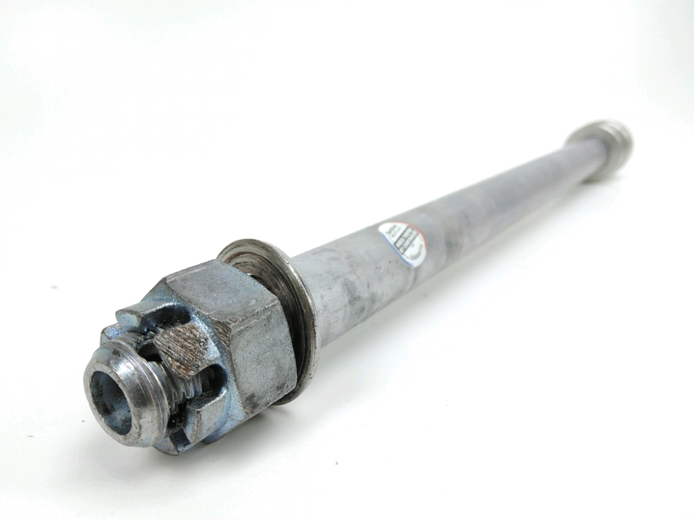 AXE DE ROUE ARRIERE