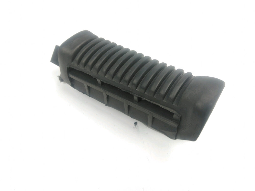 Repose pieds avant droit