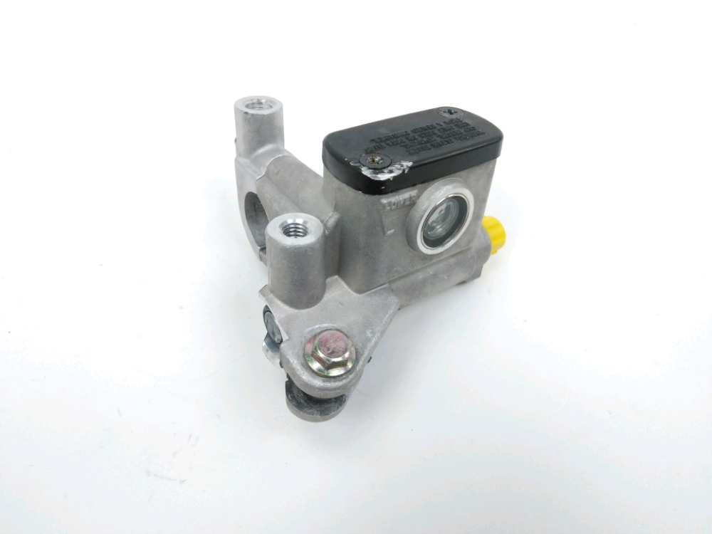 Maitre cylindre frein av complet