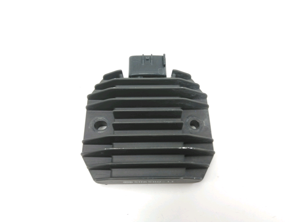 REGULATEUR DE TENSION