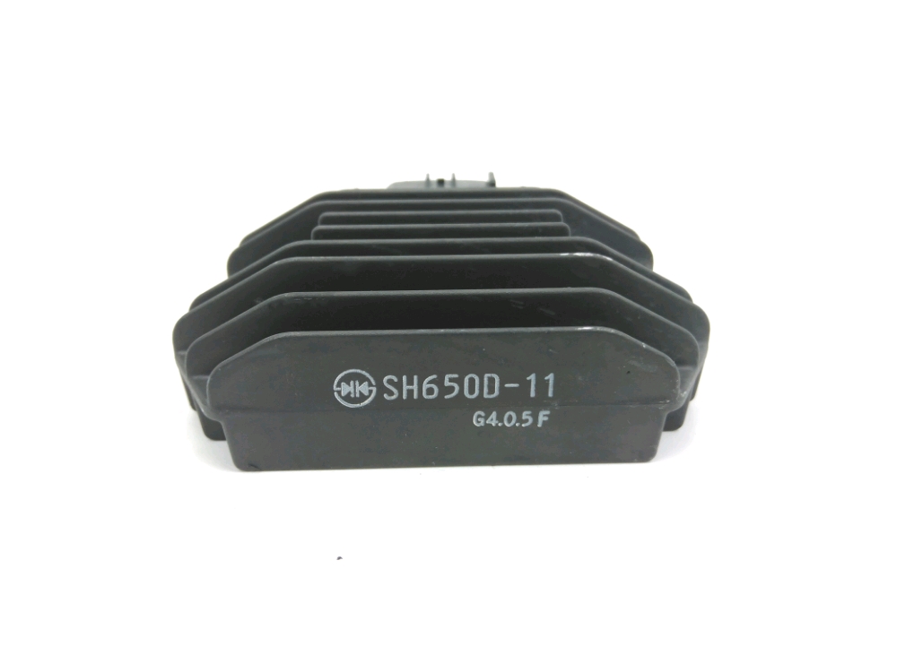 REGULATEUR DE TENSION