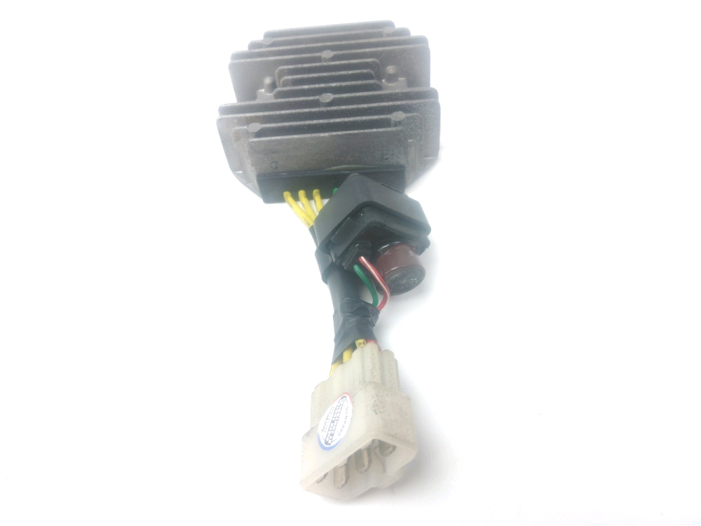 REGULATEUR DE TENSION