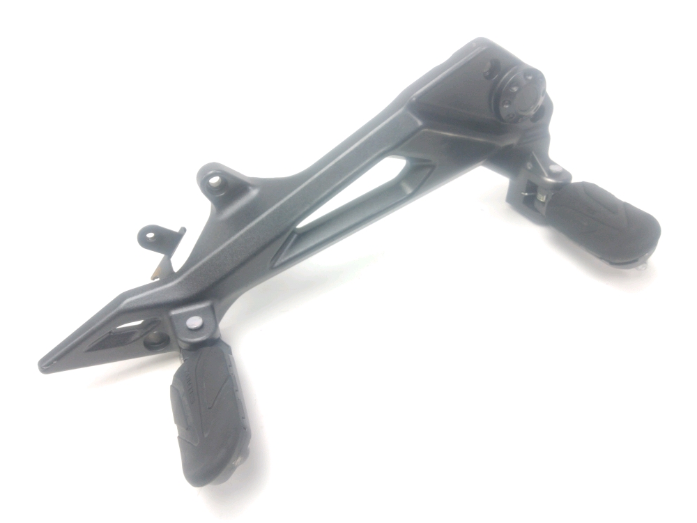 Platine avant droite complete