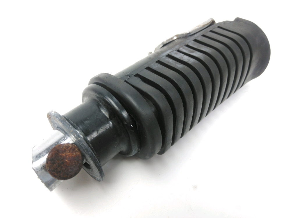 Repose pieds avant droit