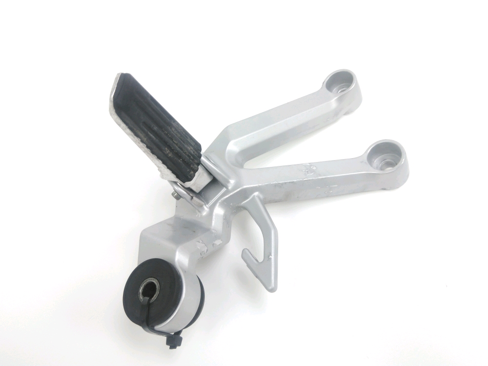 PLATINE ET REPOSE PIEDS ARRIERE GAUCHE