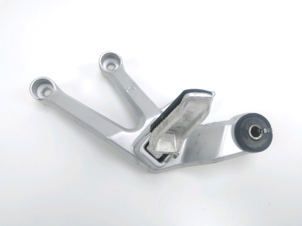 PLATINE ET REPOSE PIEDS ARRIERE GAUCHE