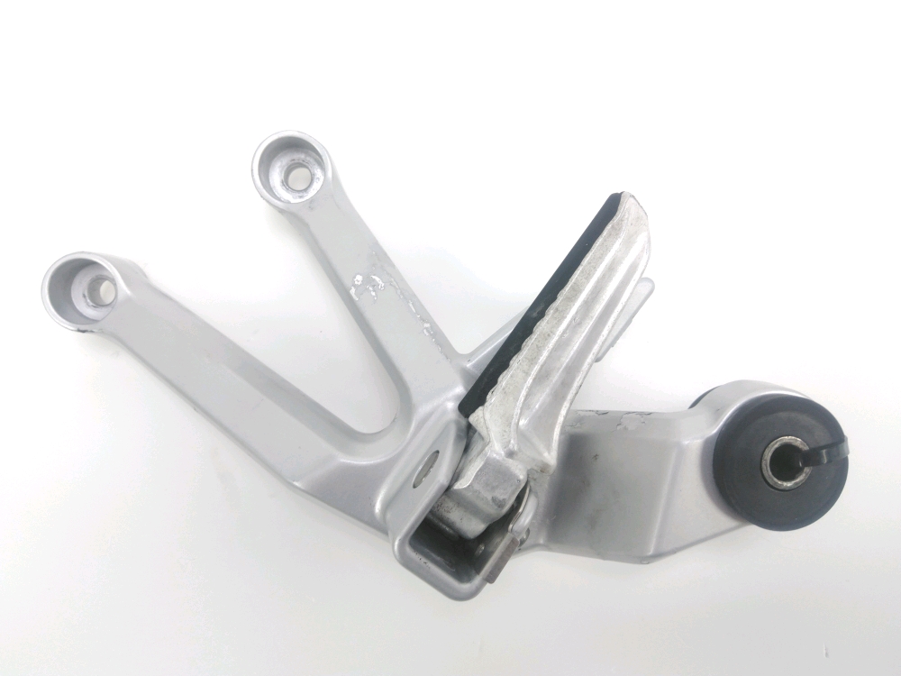 PLATINE ET REPOSE PIEDS ARRIERE GAUCHE