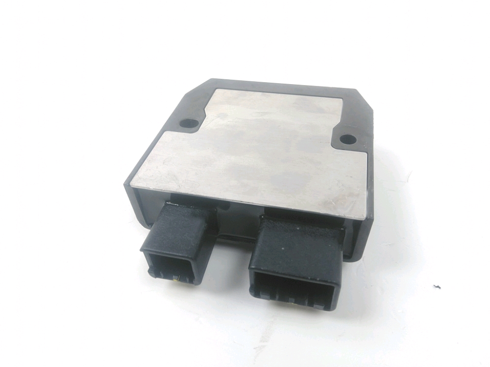 REGULATEUR DE TENSION