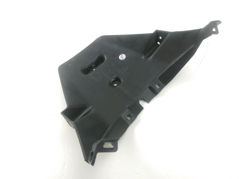 SUPPORT DE PLAQUE ET ECLAIRAGE