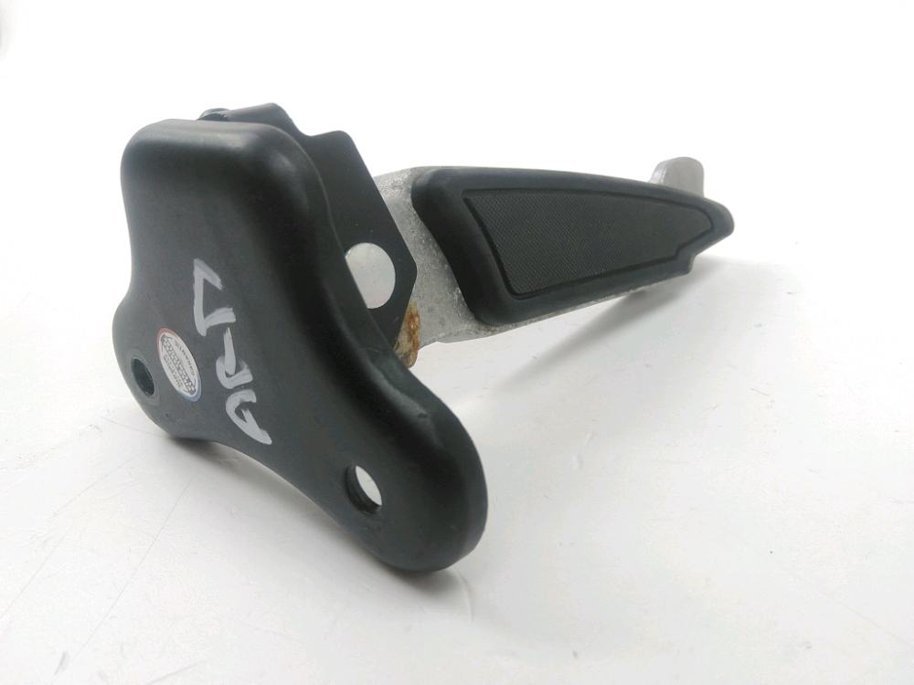 PLATINE ET REPOSE PIEDS ARRIERE DROIT