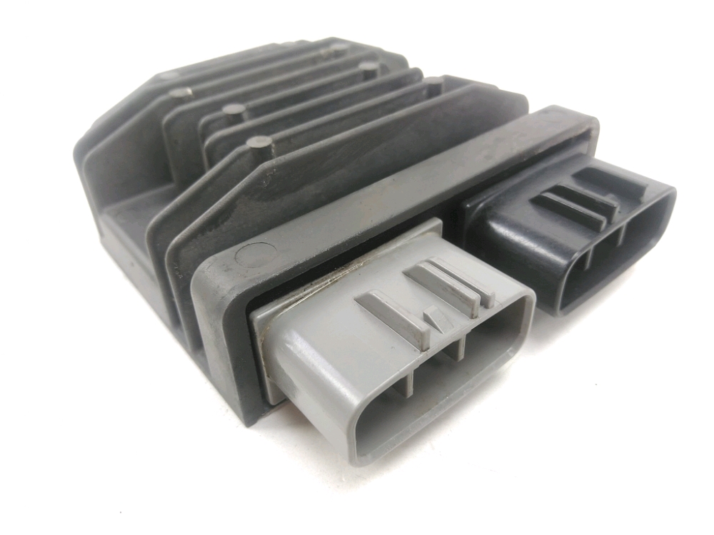 REGULATEUR DE TENSION