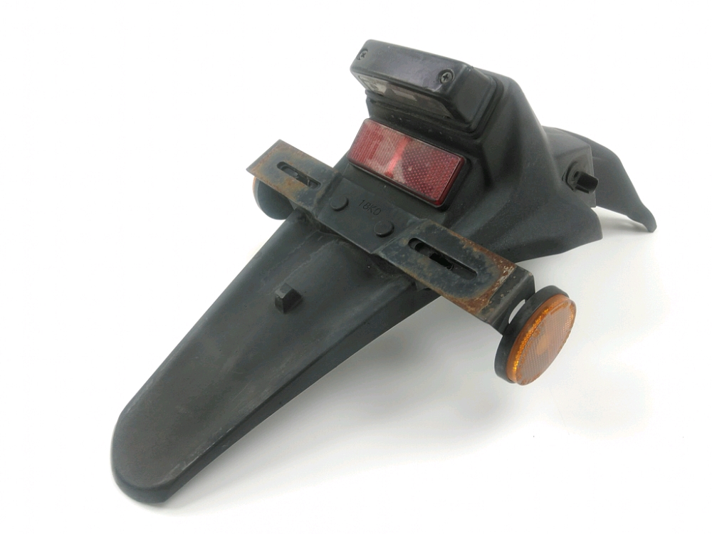 Support de plaque et eclairage