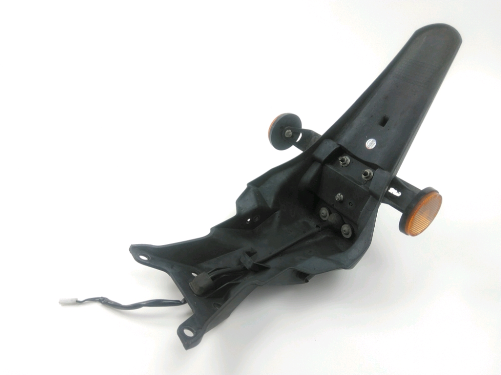 SUPPORT DE PLAQUE ET ECLAIRAGE