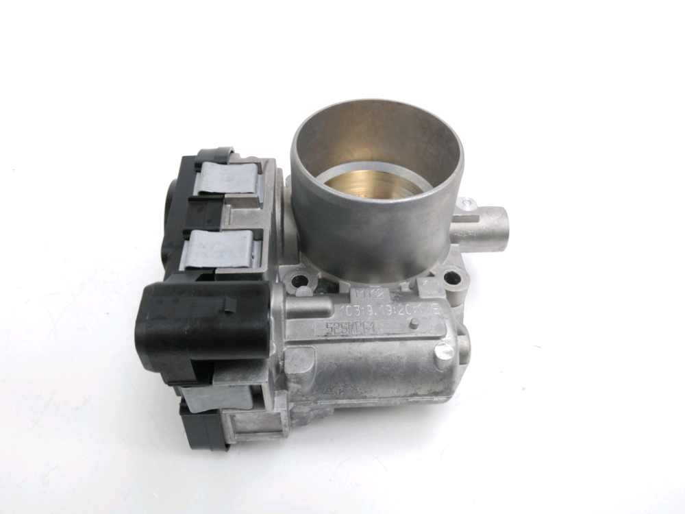 Corps d'injection gauche