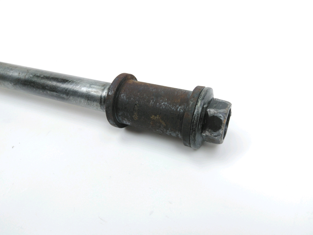 AXE DE ROUE ARRIERE