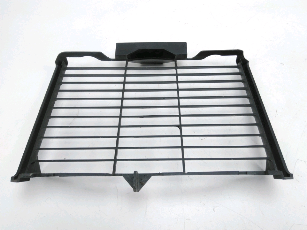 GRILLE DE RADIATEUR