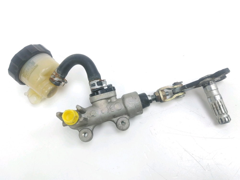 MAITRE CYLINDRE FREIN AR COMPLET