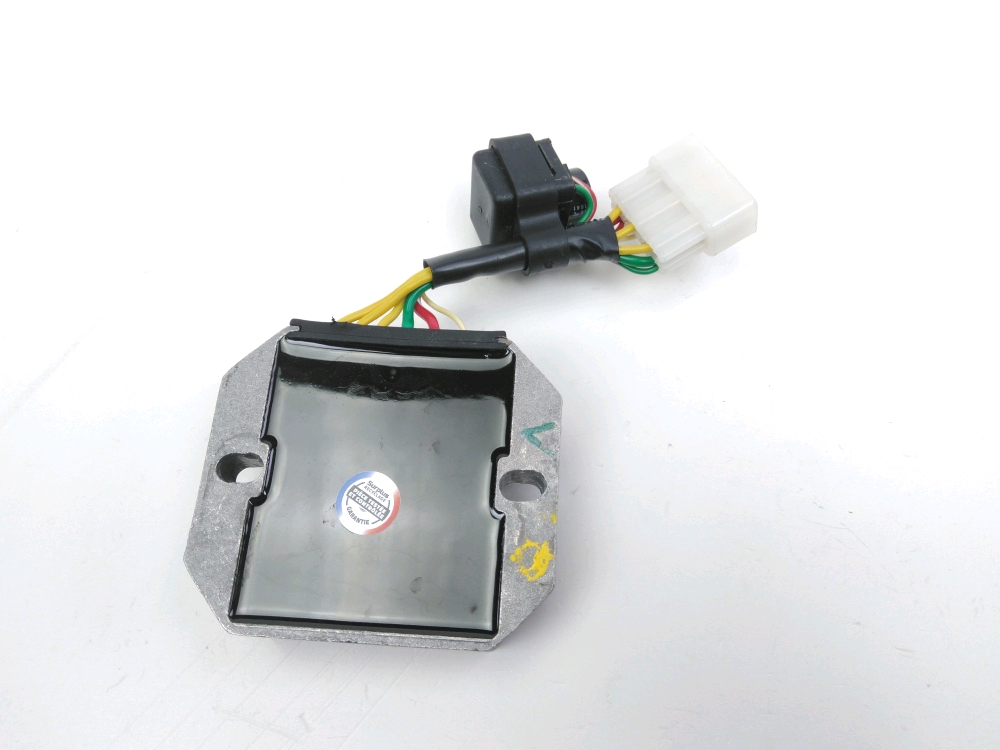 REGULATEUR DE TENSION