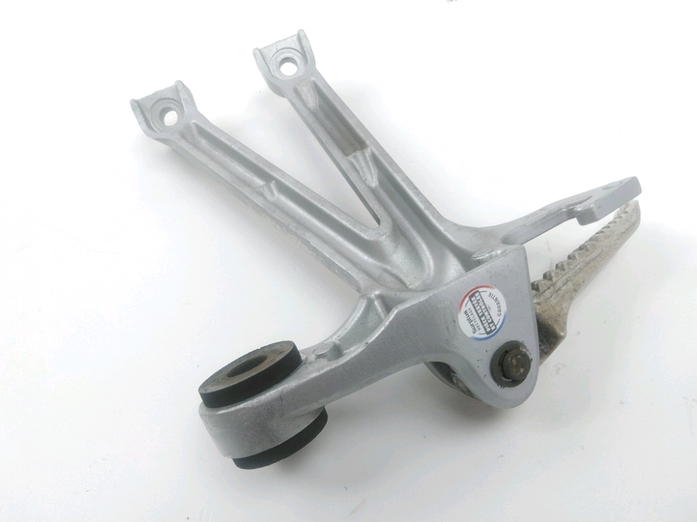 PLATINE ET REPOSE PIEDS ARRIERE DROIT