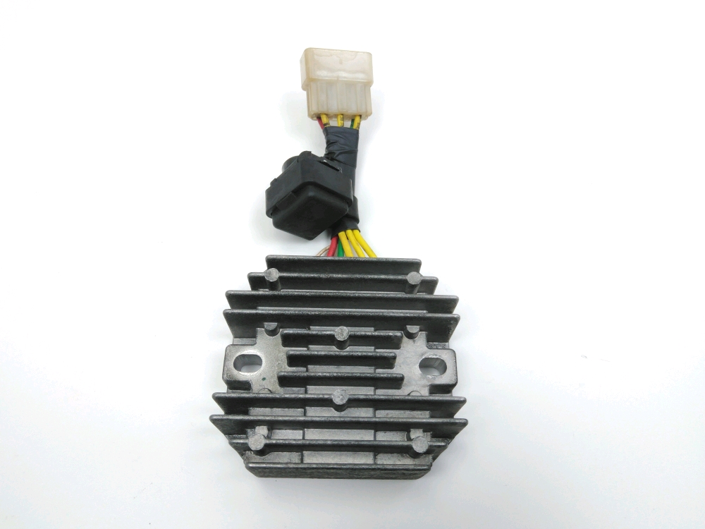 REGULATEUR DE TENSION