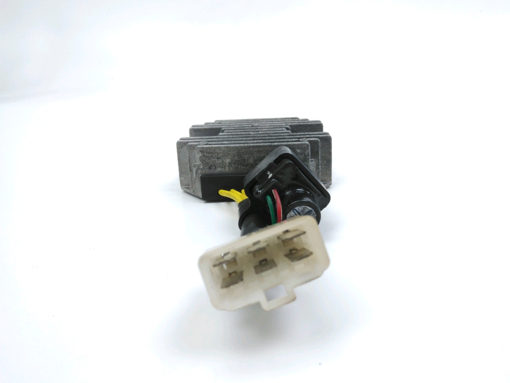 REGULATEUR DE TENSION