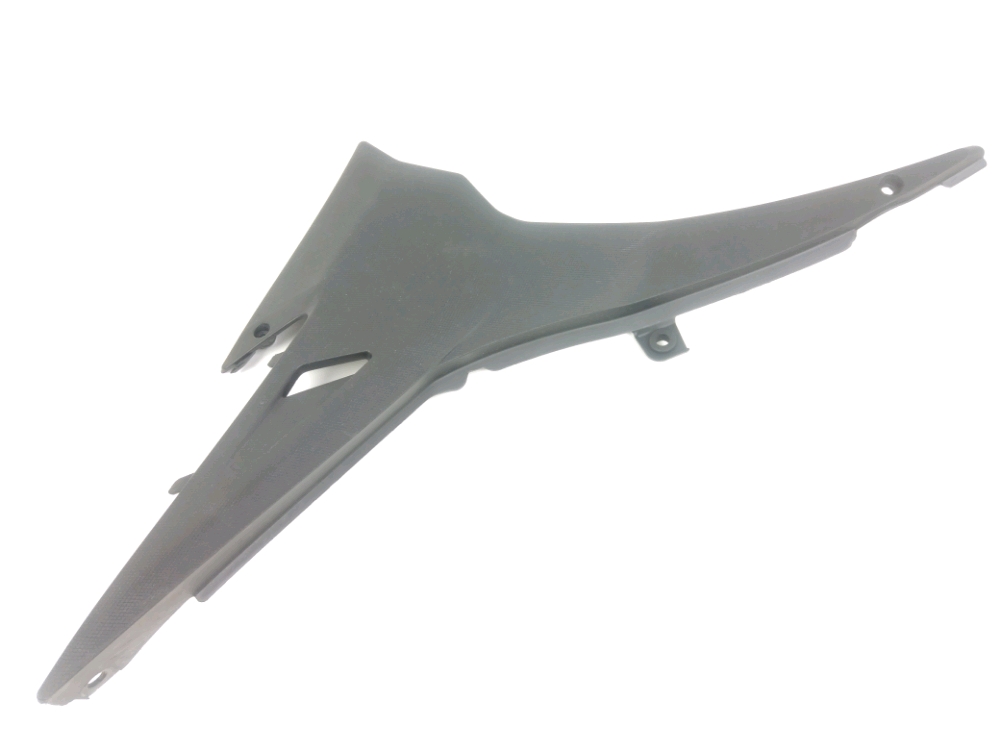 CACHE LATERAL GAUCHE