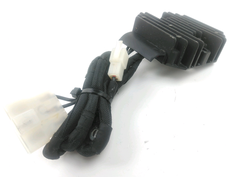 REGULATEUR DE TENSION