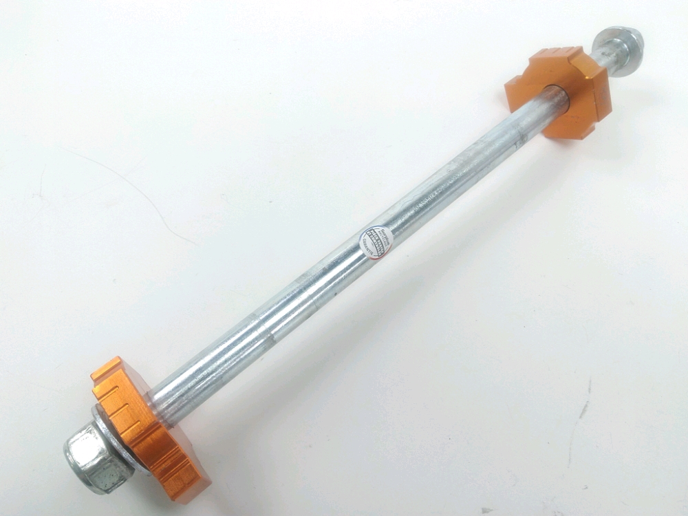 AXE DE ROUE ARRIERE