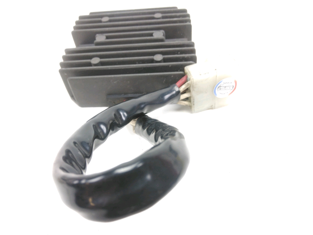 REGULATEUR DE TENSION