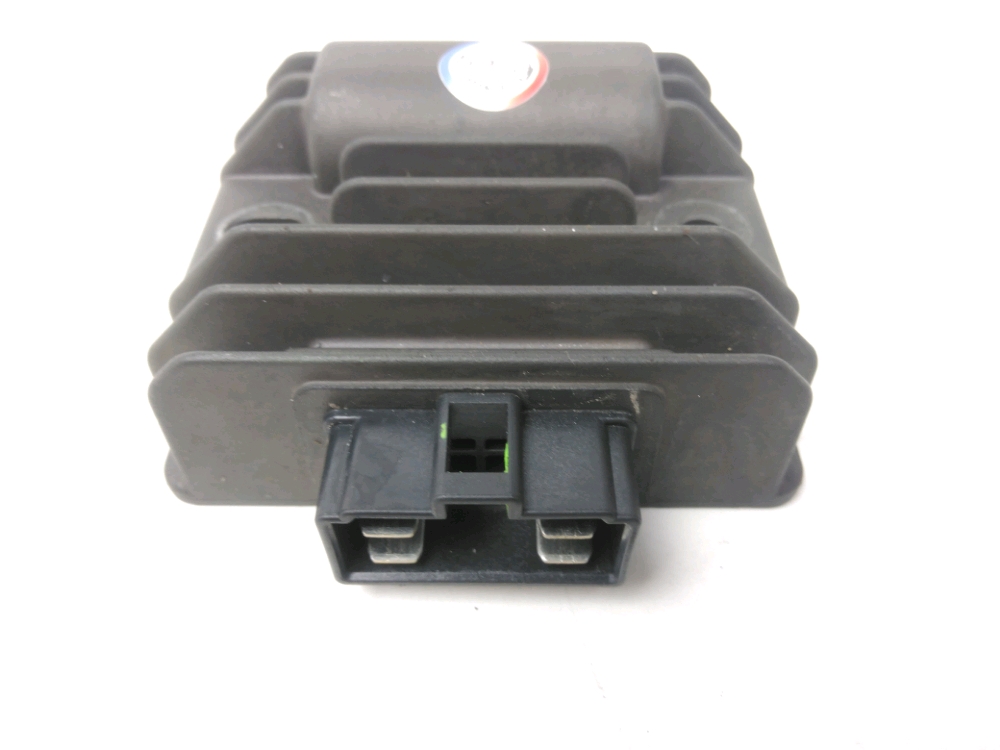 REGULATEUR DE TENSION
