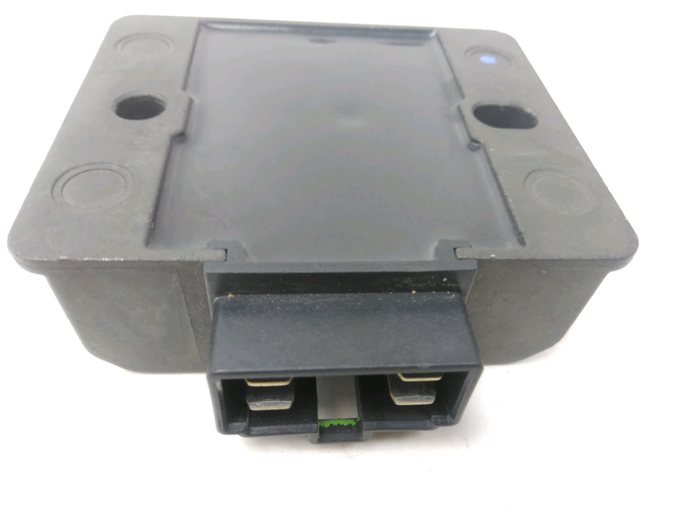 REGULATEUR DE TENSION