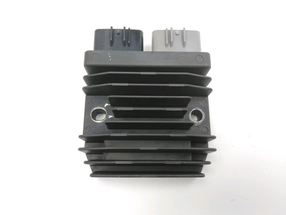 REGULATEUR DE TENSION