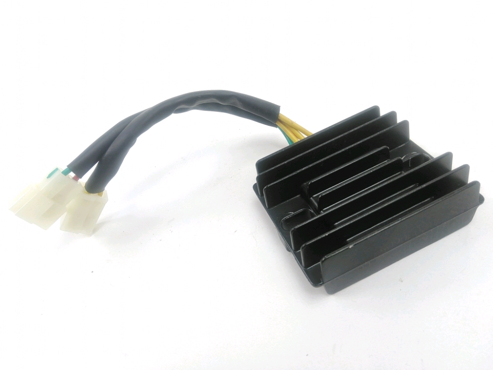 REGULATEUR DE TENSION