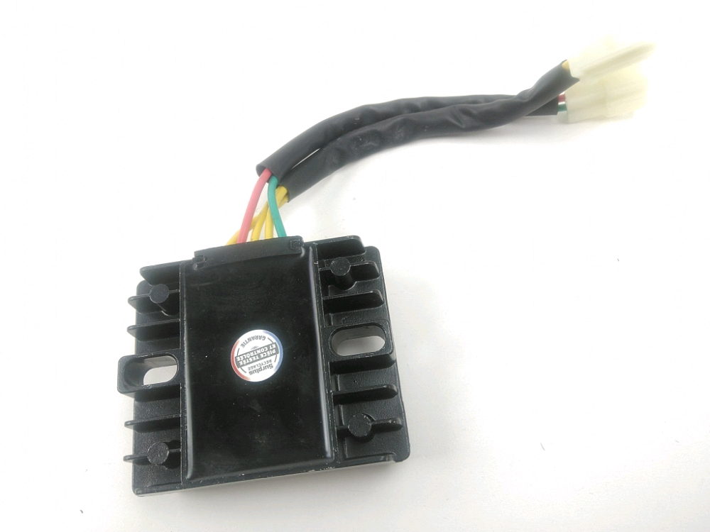 REGULATEUR DE TENSION