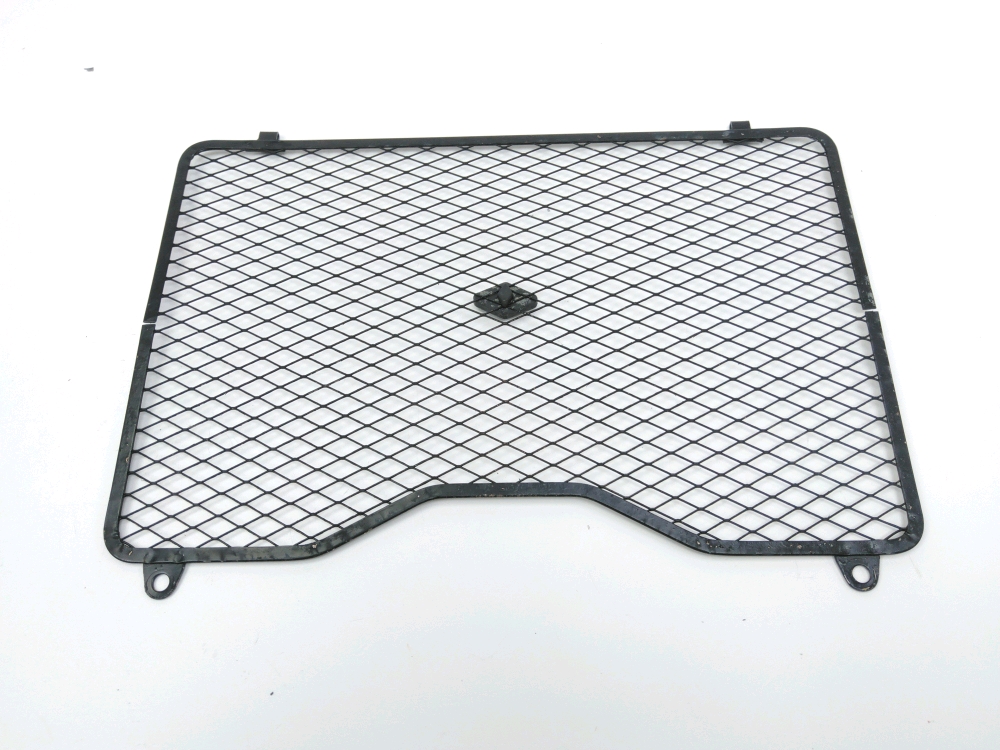 GRILLE DE RADIATEUR